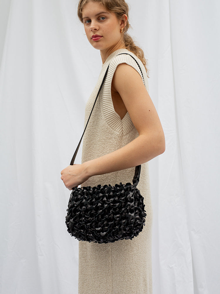 AIYA Black
